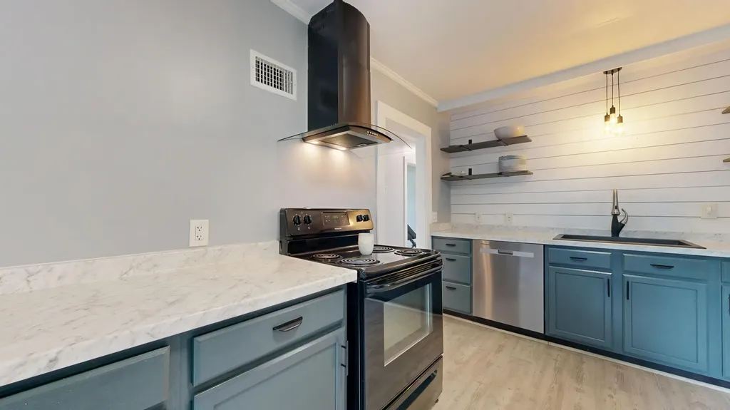 11 Brookside Avenue Augusta ME 04330