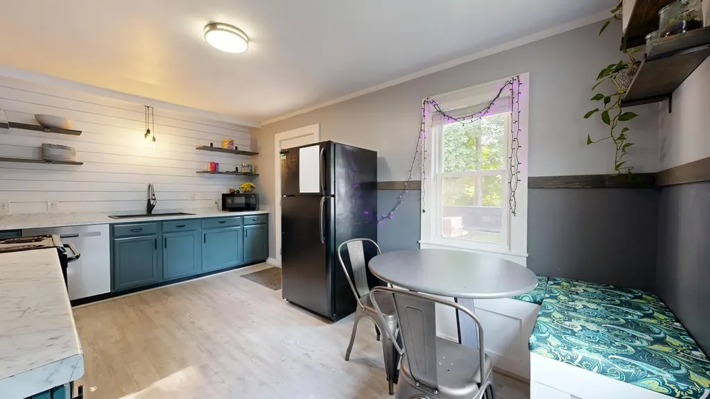 11 Brookside Avenue Augusta ME 04330
