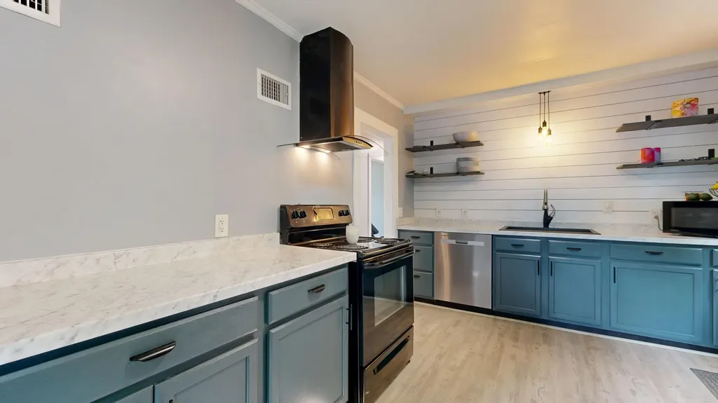 11 Brookside Avenue Augusta ME 04330