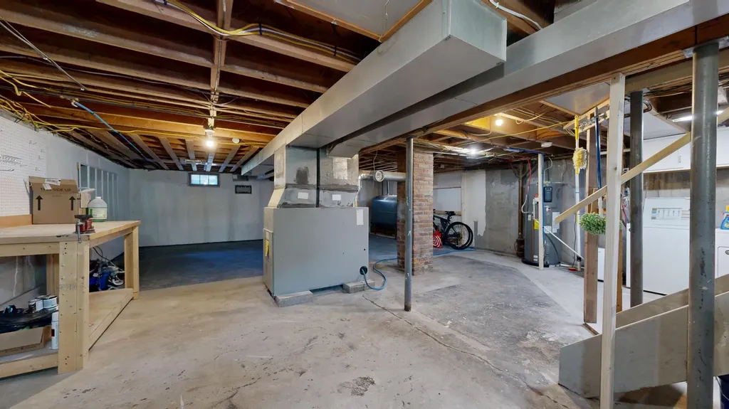 11 Brookside Avenue Augusta ME 04330