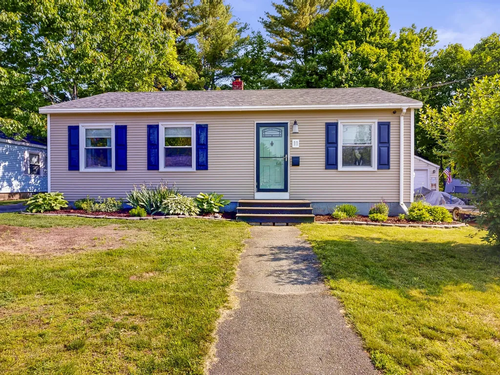 11 Brookside Avenue Augusta ME 04330