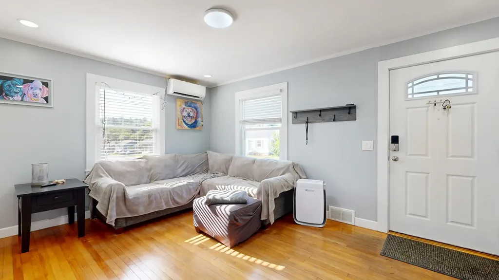11 Brookside Avenue Augusta ME 04330