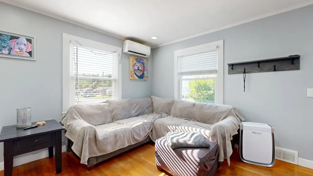 11 Brookside Avenue Augusta ME 04330