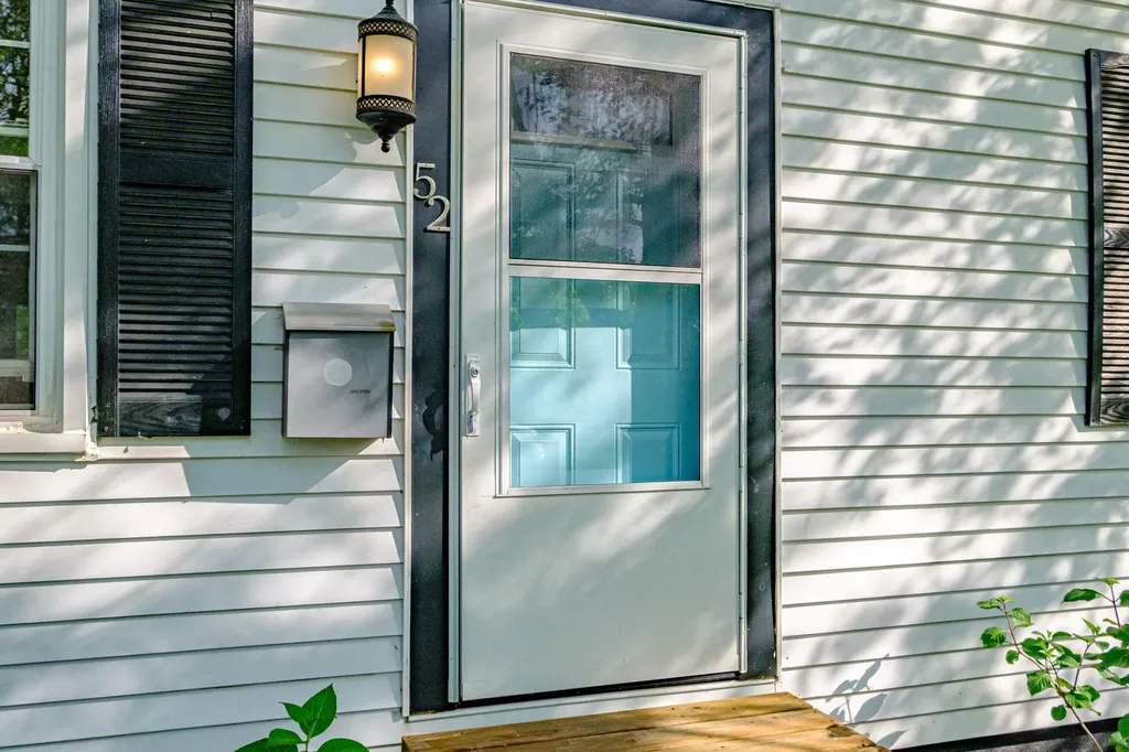 52 Mckinley Street South Portland ME 04106