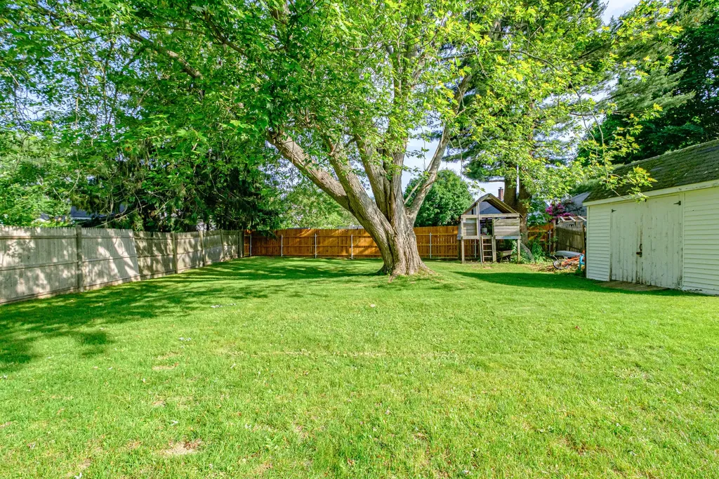 52 Mckinley Street South Portland ME 04106