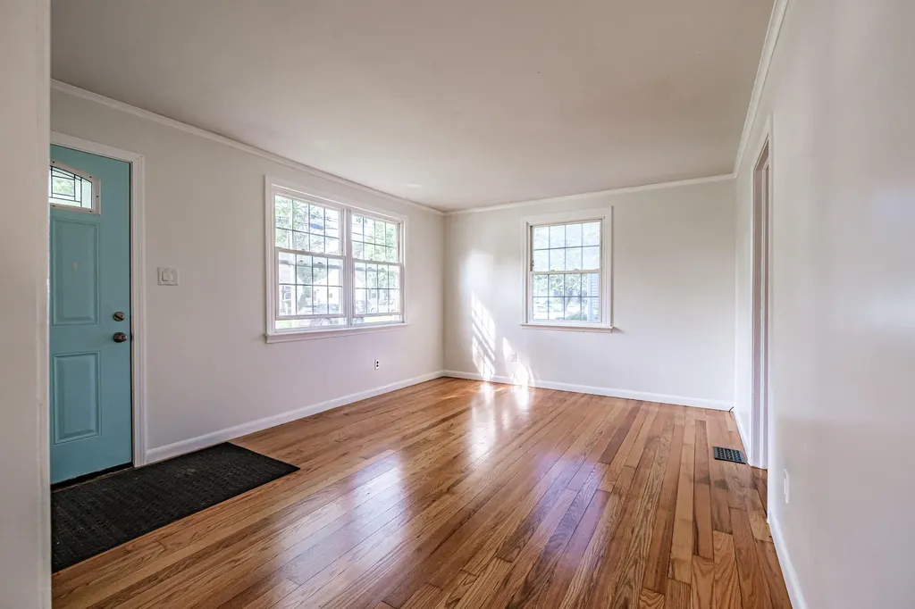 52 Mckinley Street South Portland ME 04106