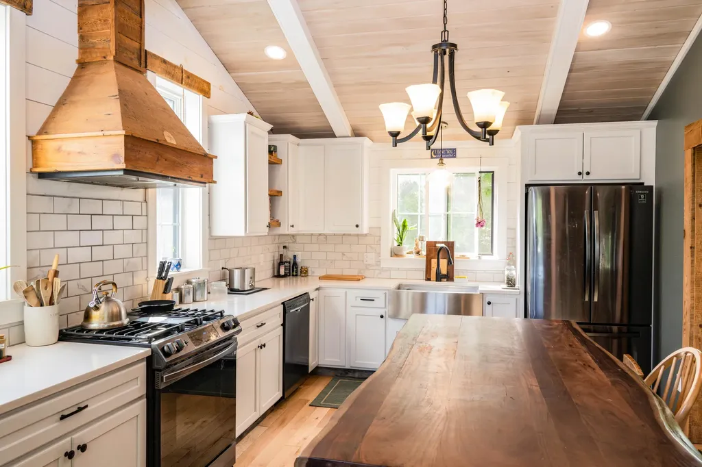 17 Green Street Dover-foxcroft ME 04426