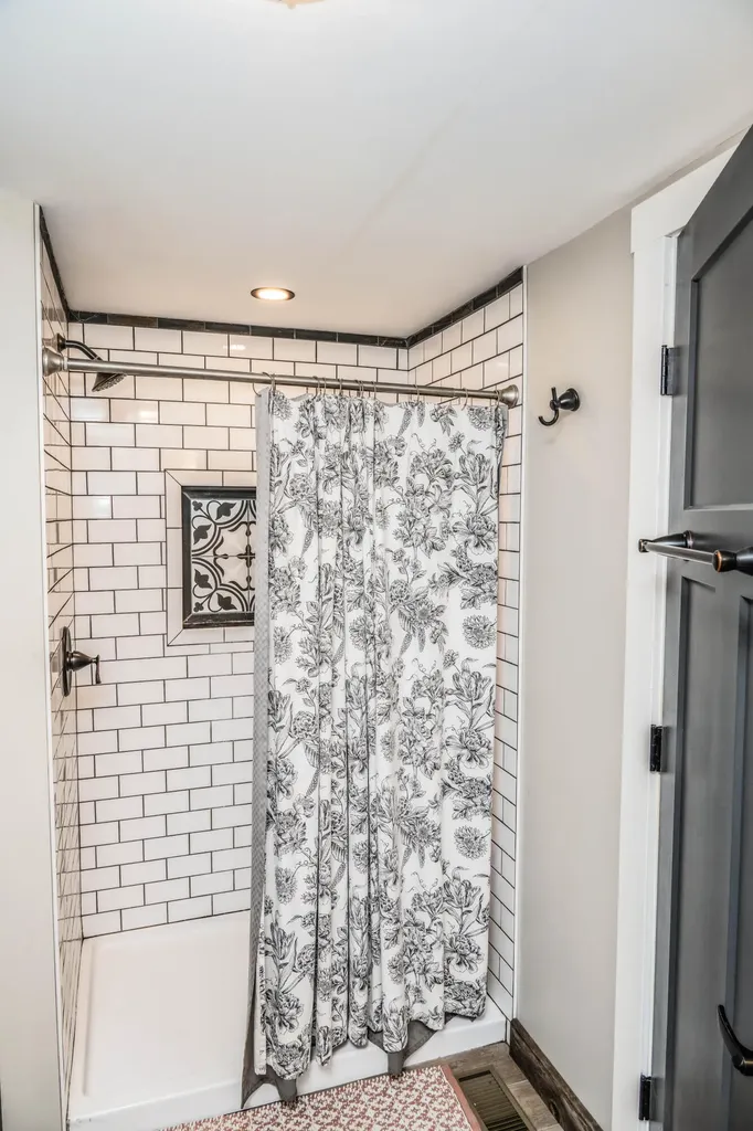 17 Green Street Dover-foxcroft ME 04426
