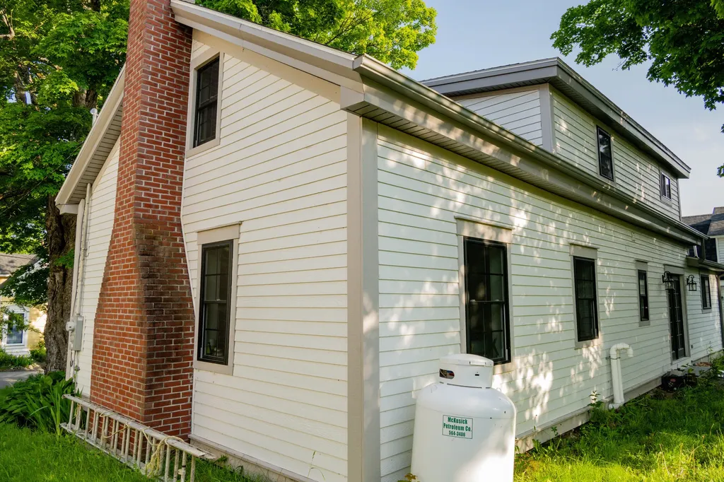 17 Green Street Dover-foxcroft ME 04426