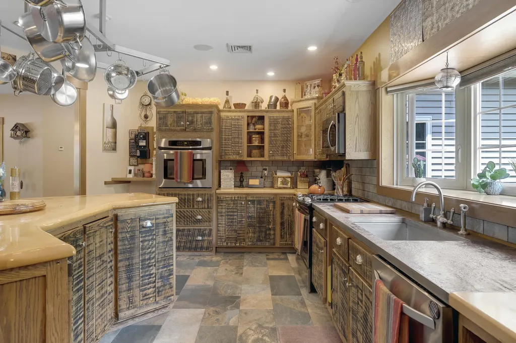 16 Keystone Spring Road Poland ME 04274