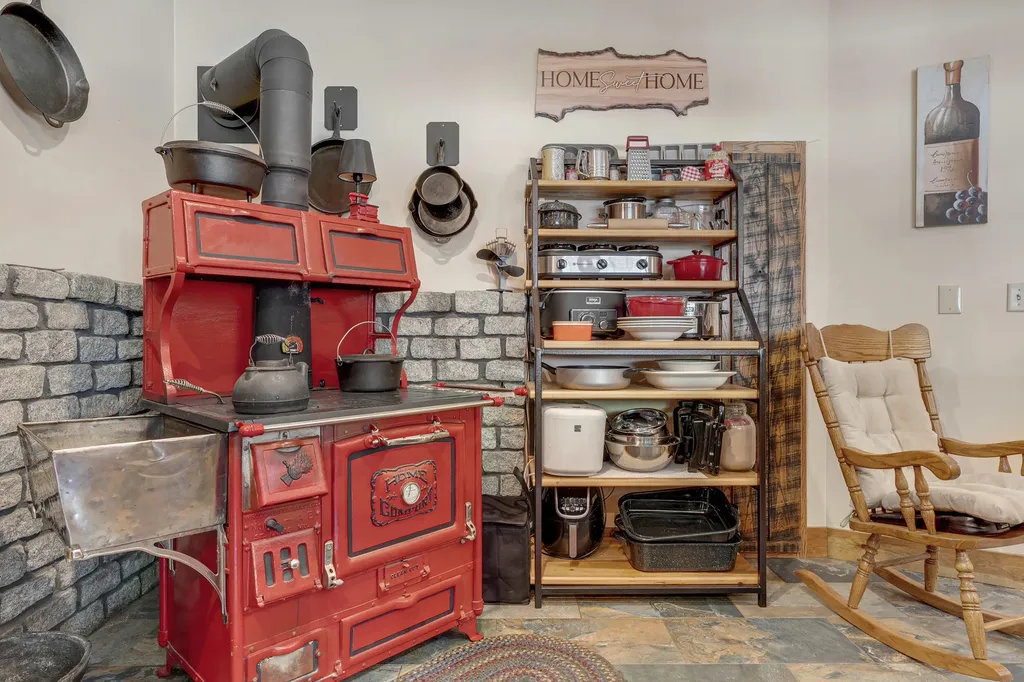 16 Keystone Spring Road Poland ME 04274