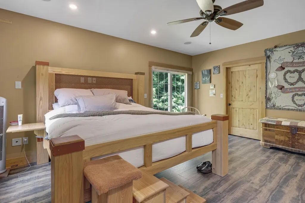 16 Keystone Spring Road Poland ME 04274