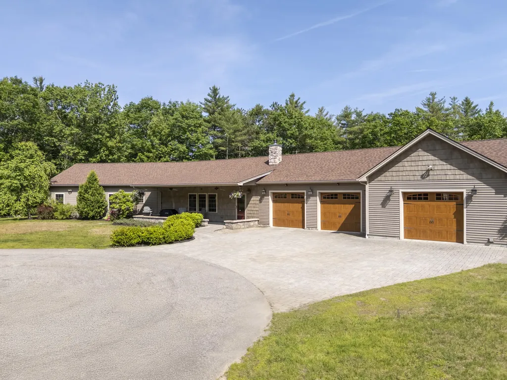 16 Keystone Spring Road Poland ME 04274