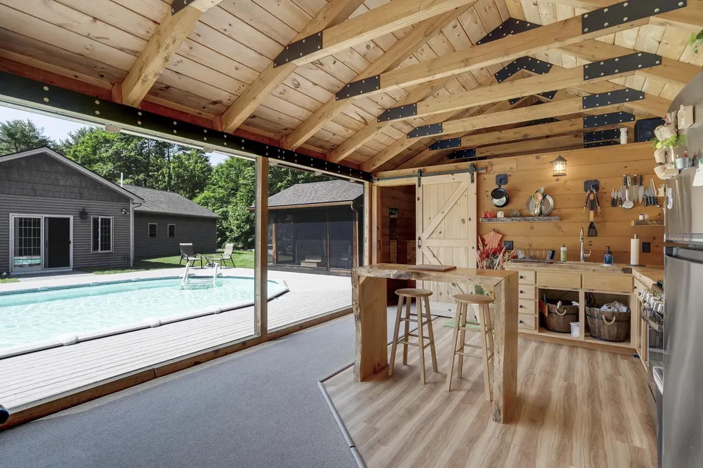 16 Keystone Spring Road Poland ME 04274