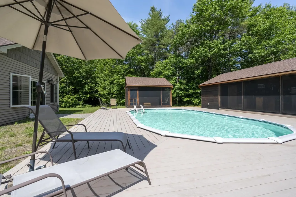 16 Keystone Spring Road Poland ME 04274