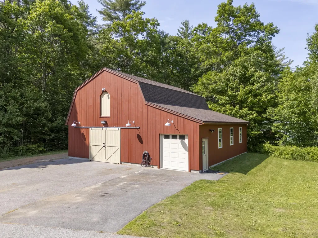16 Keystone Spring Road Poland ME 04274
