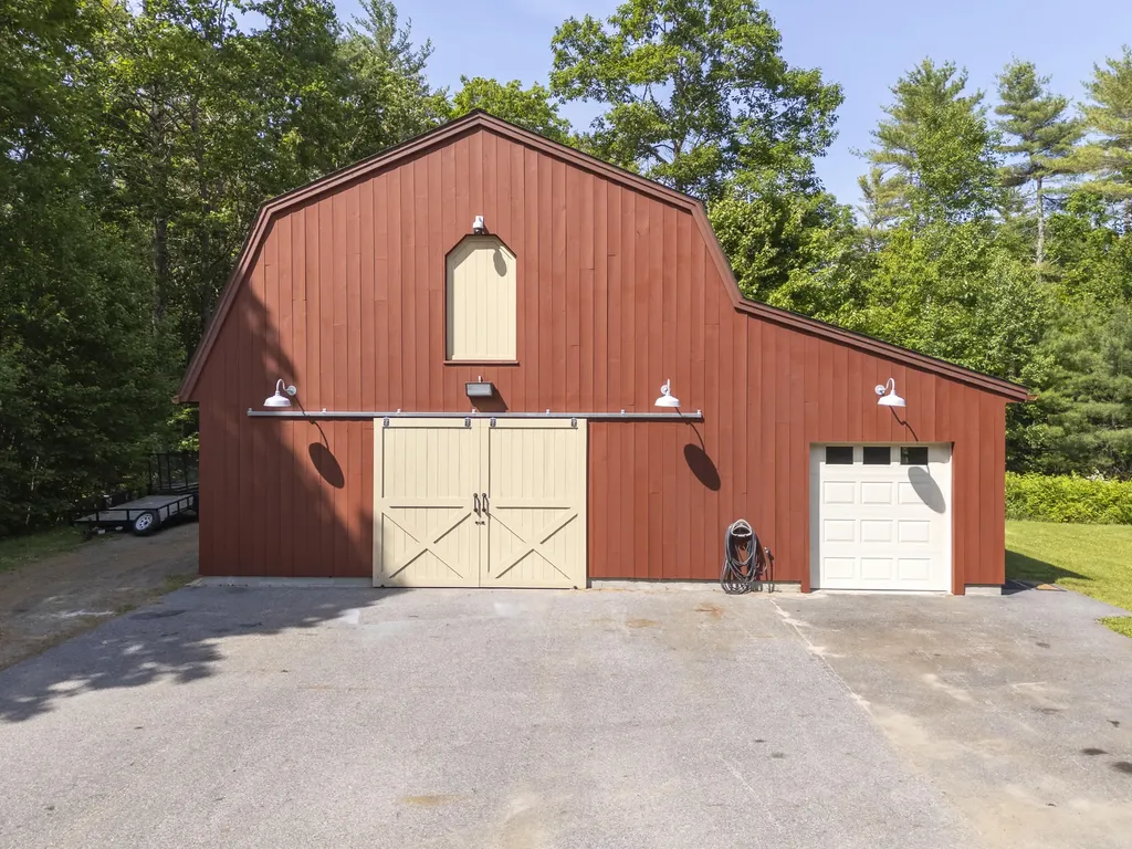 16 Keystone Spring Road Poland ME 04274
