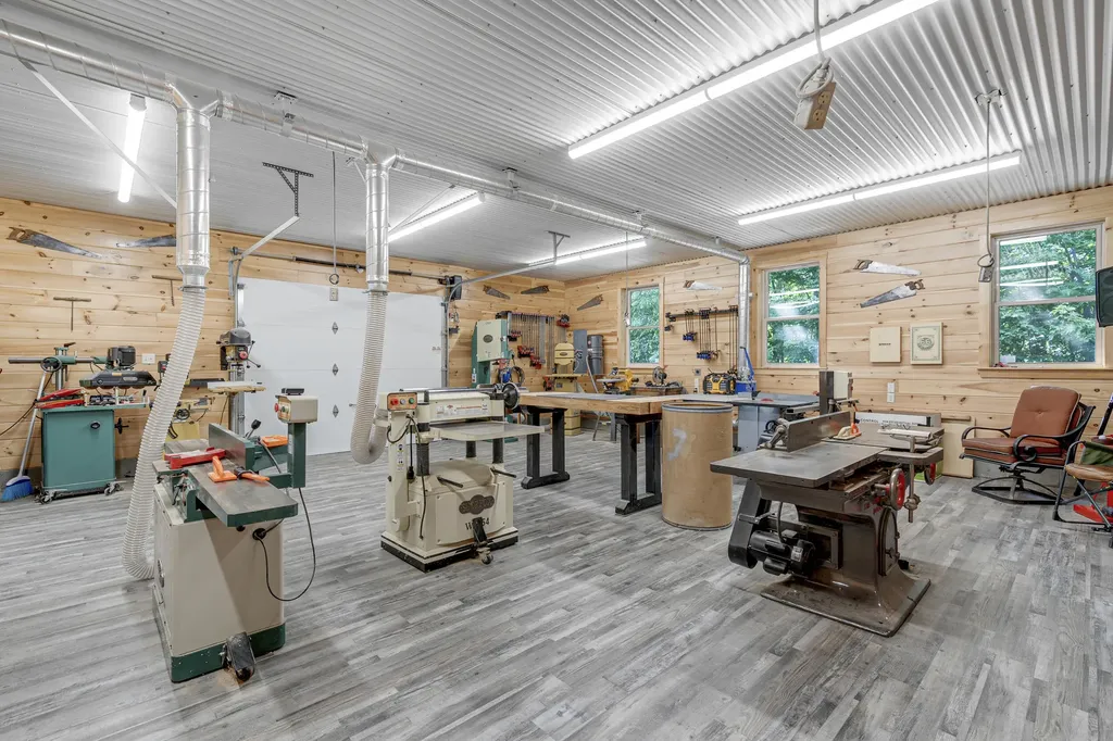 16 Keystone Spring Road Poland ME 04274