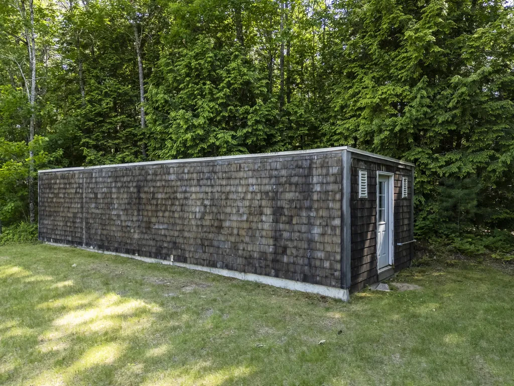 16 Keystone Spring Road Poland ME 04274