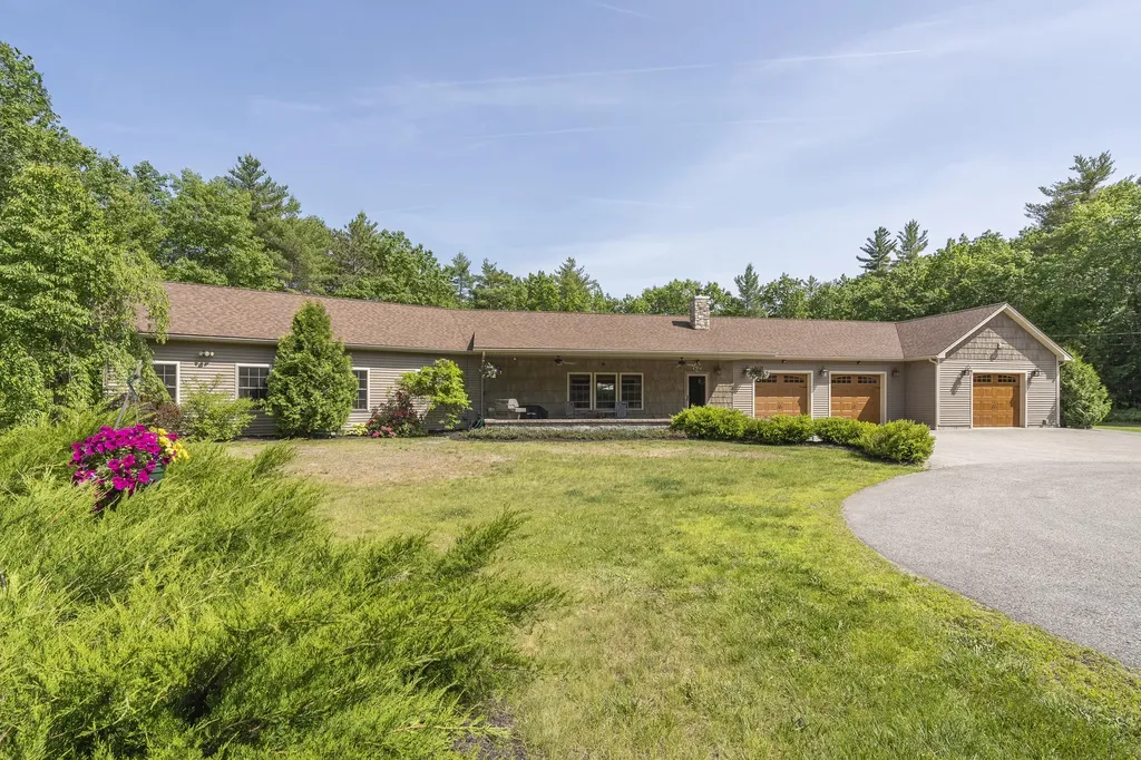 16 Keystone Spring Road Poland ME 04274
