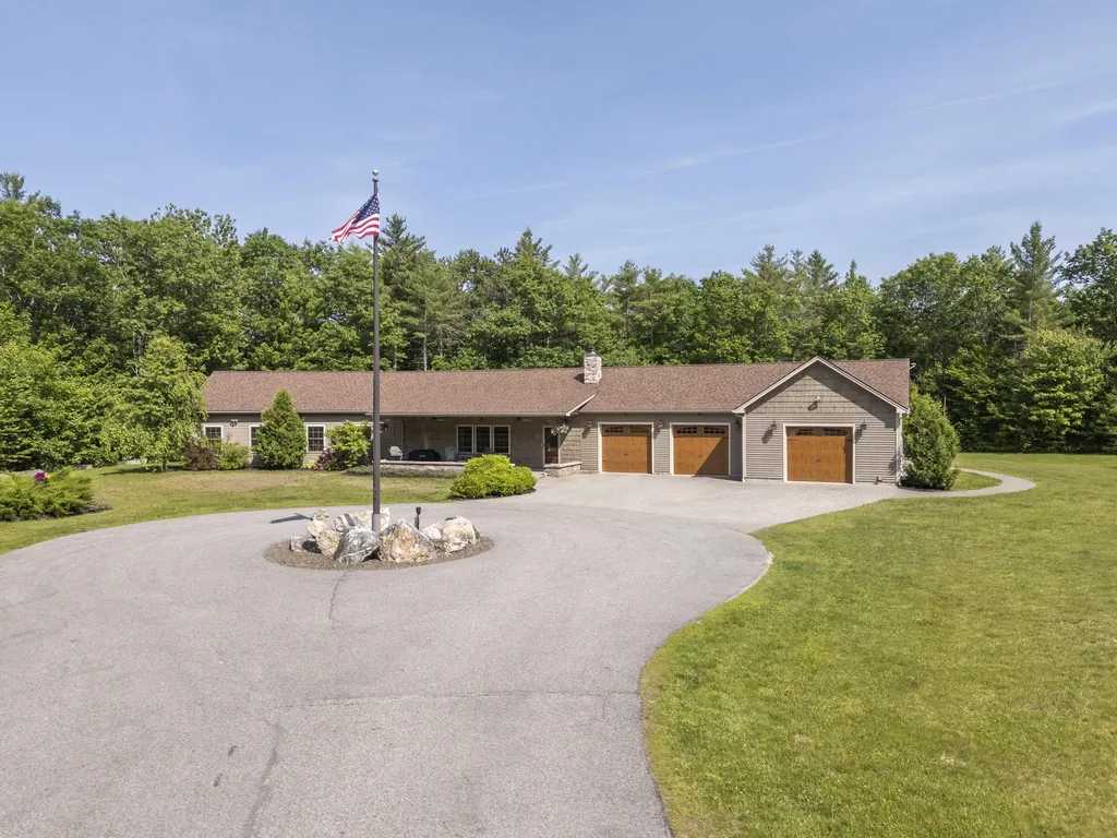 16 Keystone Spring Road Poland ME 04274