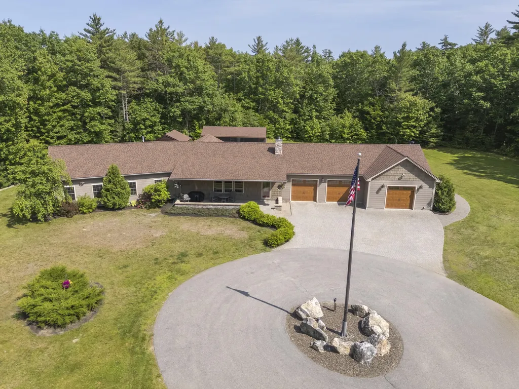 16 Keystone Spring Road Poland ME 04274