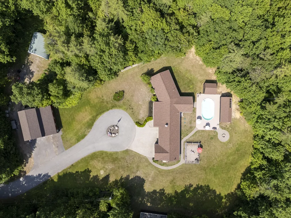 16 Keystone Spring Road Poland ME 04274