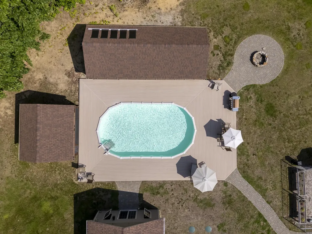 16 Keystone Spring Road Poland ME 04274