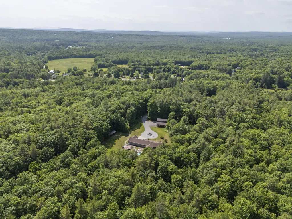 16 Keystone Spring Road Poland ME 04274