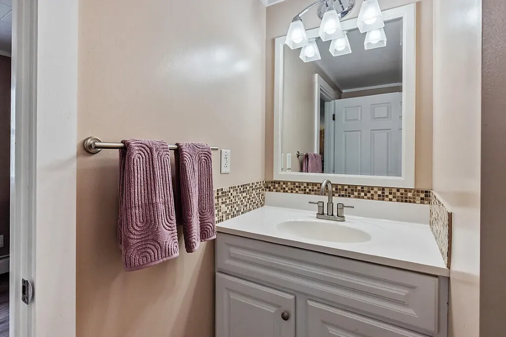 209 Holmes Road Winthrop ME 04364