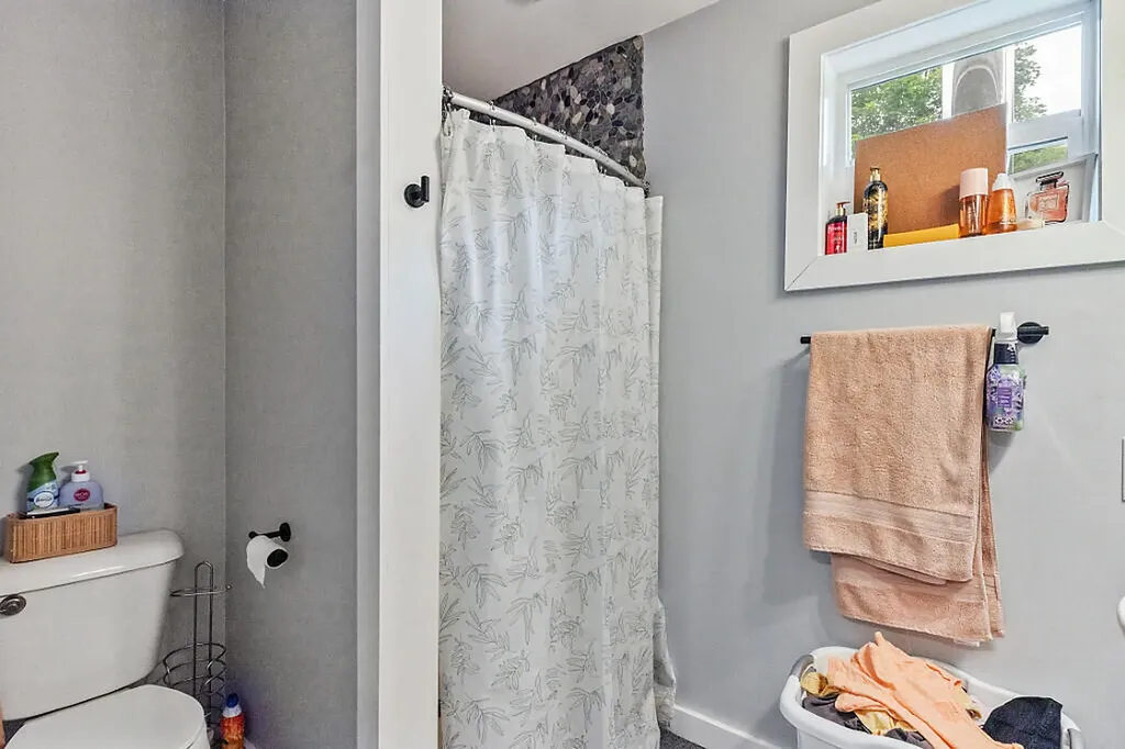 209 Holmes Road Winthrop ME 04364