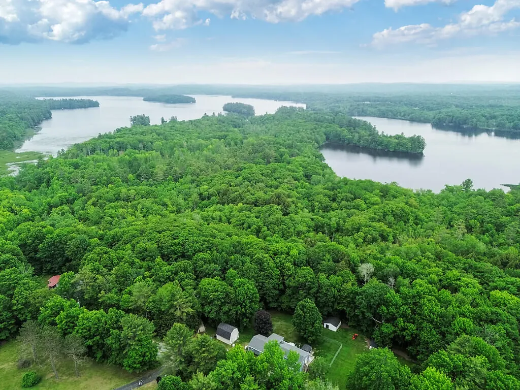 209 Holmes Road Winthrop ME 04364