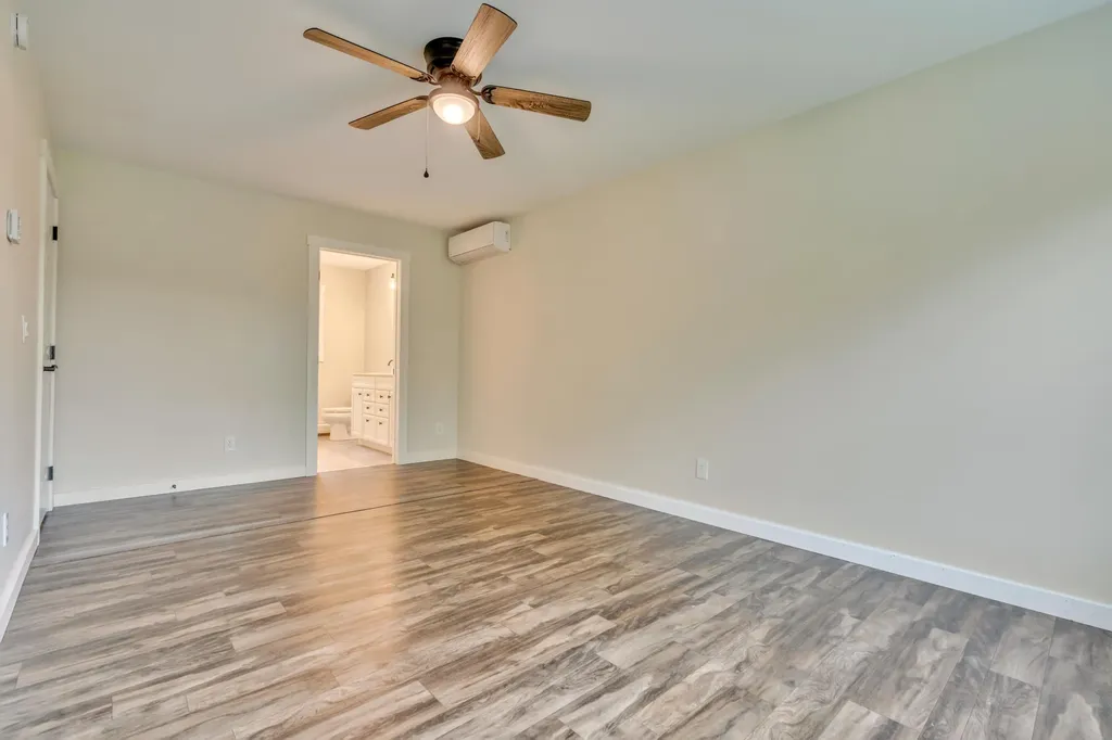 86 Kennebunk Road Alfred ME 04002