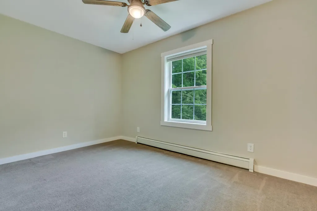 86 Kennebunk Road Alfred ME 04002