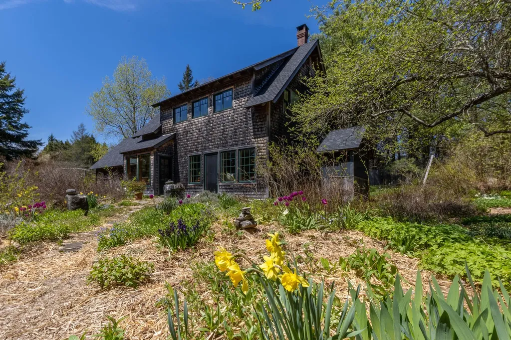 12 Baker's Point Steuben ME 04680