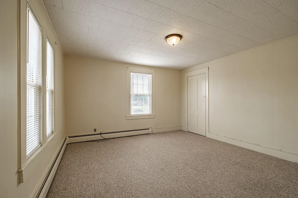 276 Hill Street Biddeford ME 04005