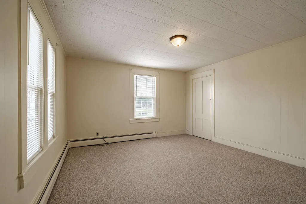 276 Hill Street Biddeford ME 04005