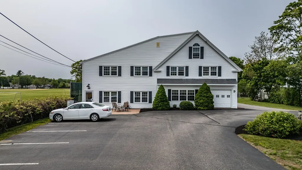 276 Hill Street Biddeford ME 04005