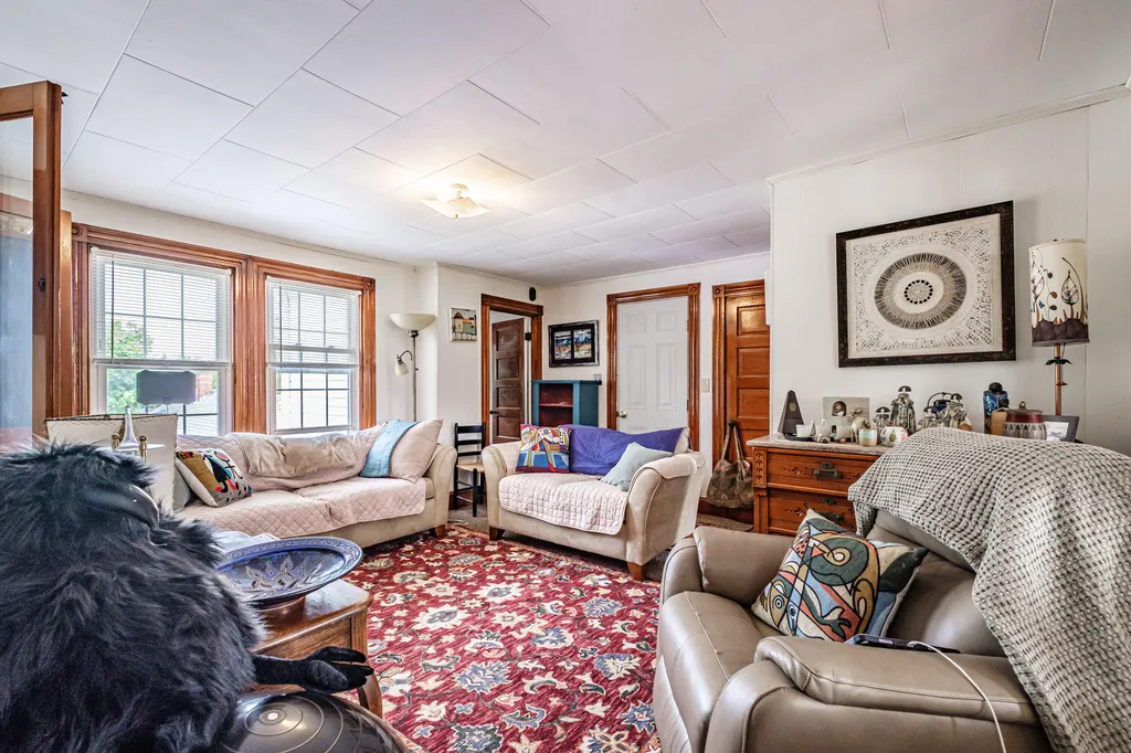 276 Hill Street Biddeford ME 04005