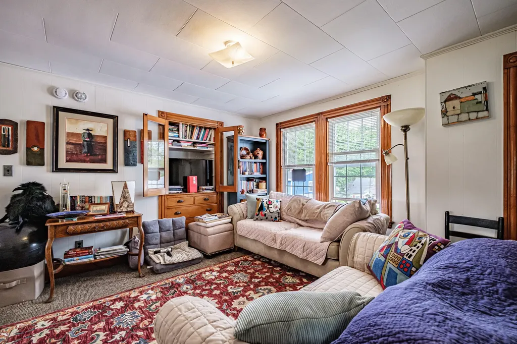 276 Hill Street Biddeford ME 04005