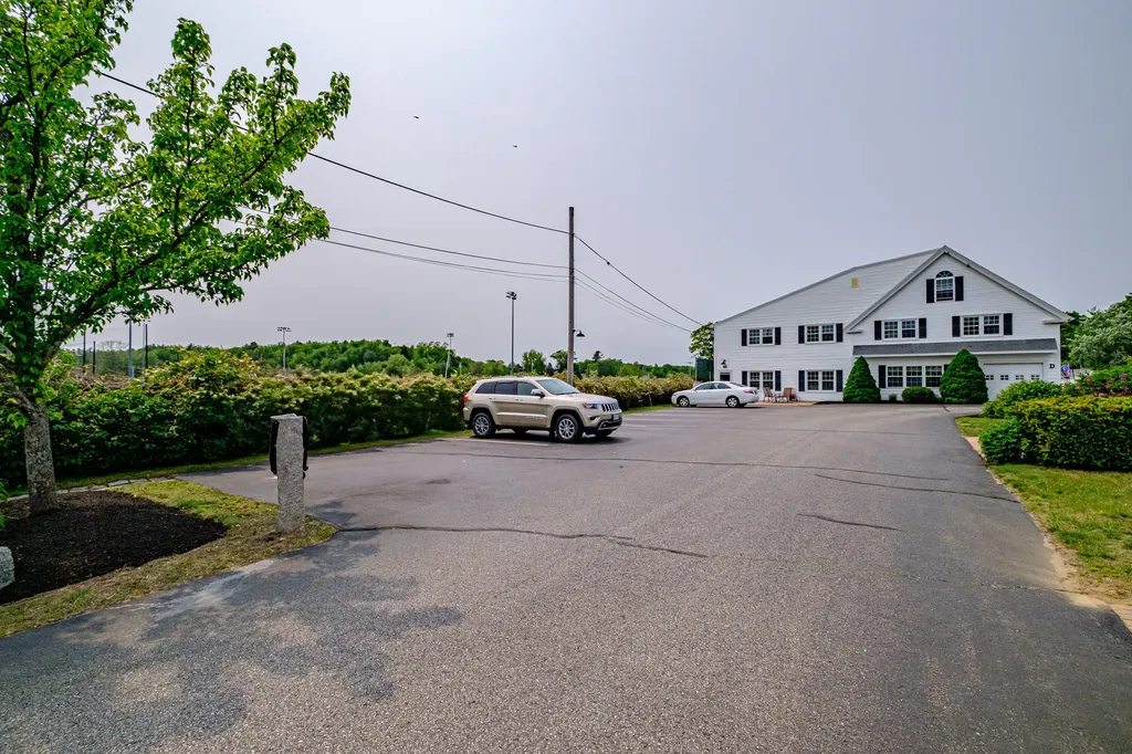 276 Hill Street Biddeford ME 04005