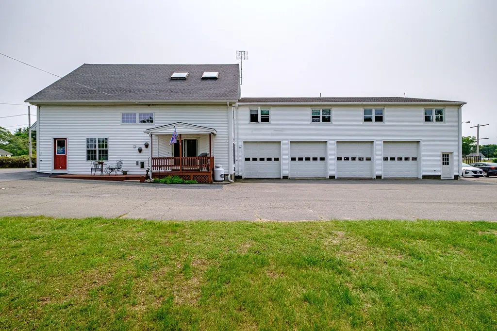 276 Hill Street Biddeford ME 04005