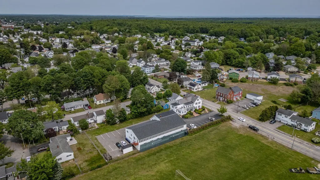 276 Hill Street Biddeford ME 04005