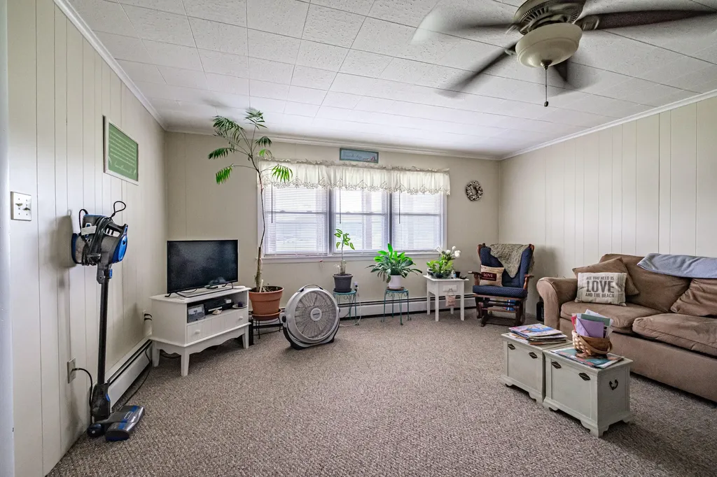 276 Hill Street Biddeford ME 04005