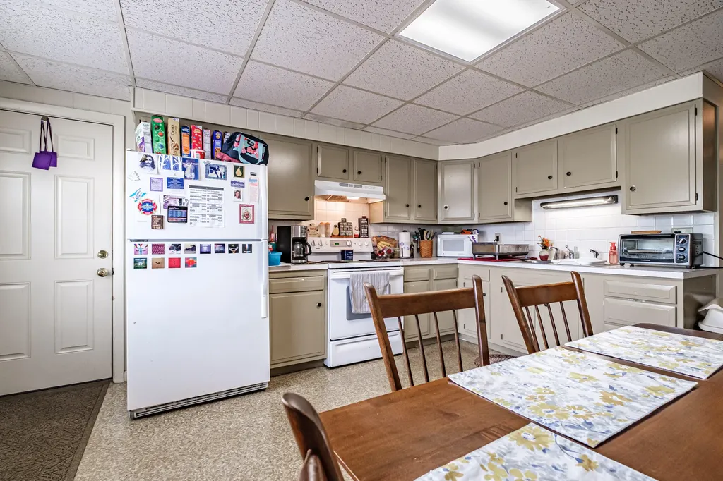 276 Hill Street Biddeford ME 04005