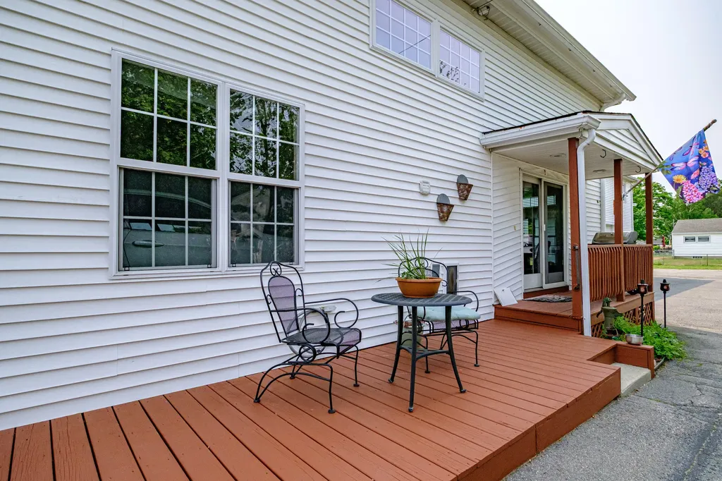 276 Hill Street Biddeford ME 04005