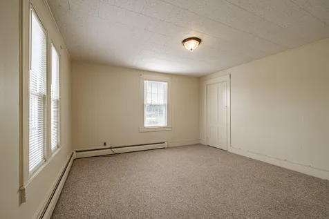276 Hill Street Biddeford ME 04005