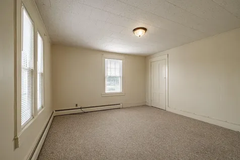 276 Hill Street Biddeford ME 04005