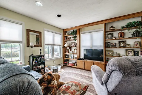 276 Hill Street Biddeford ME 04005