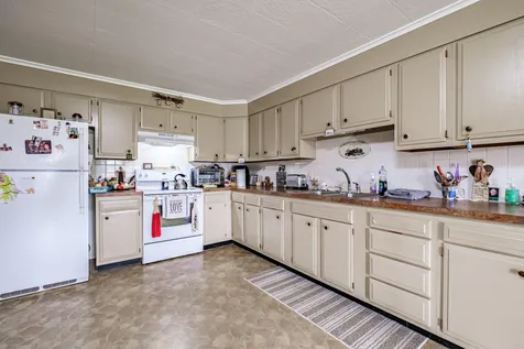 276 Hill Street Biddeford ME 04005